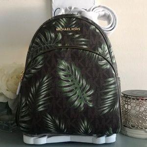 ❌SOLD❌ MICHAEL KORS PALM LEAF PRINT ABBEY MEDIUM
